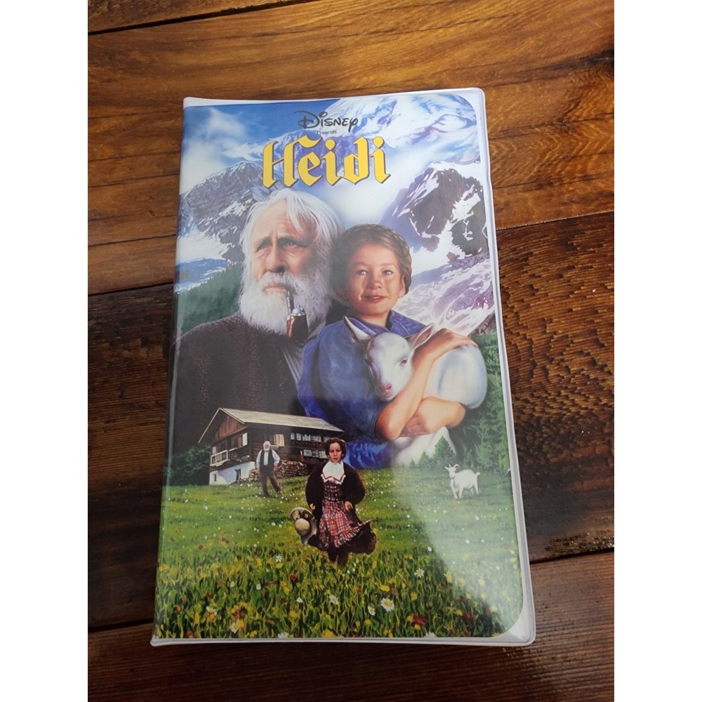Walt Disney Hedi Clamshell VHS Movie‎